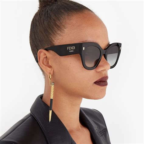 fendi occhiali casa produttrice|Women's Designer Sunglasses .